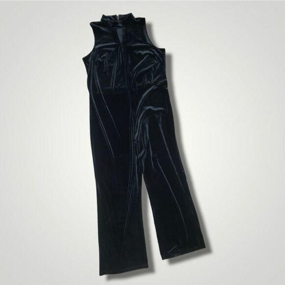 MODA Black Sleeveless Basic velvet Casual Jumpsuit flare bottom Romper - Picture 1 of 11